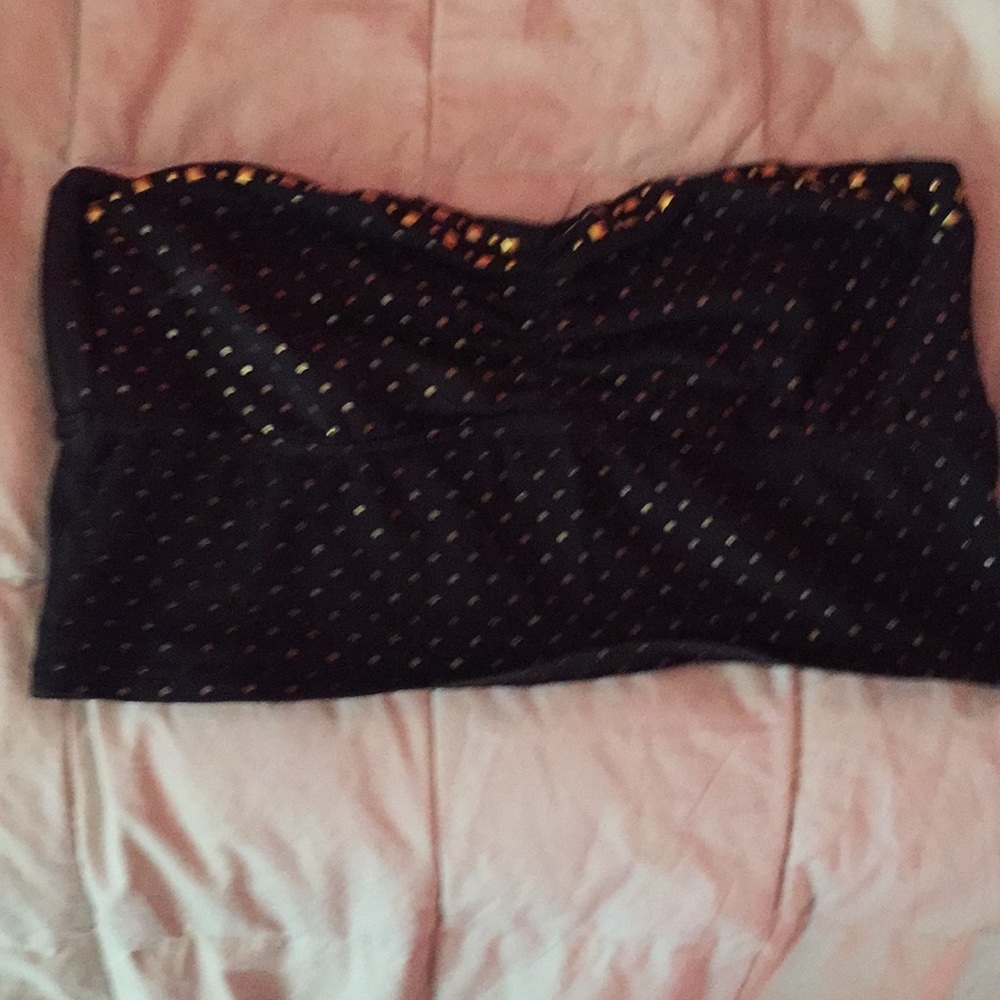 Black vs bandeau